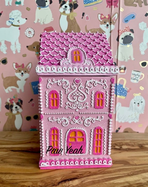 New Dolls Kill Sugar Thrillz Glitter Gingerbread Dollhouse Candle Holder