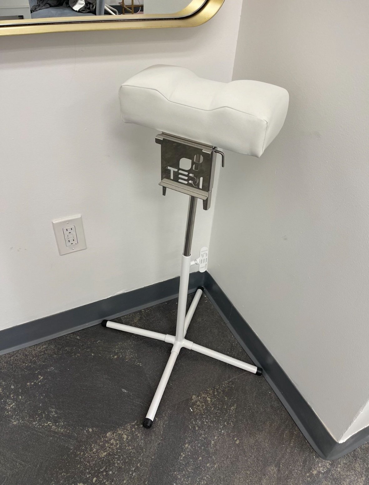 Foot rest Pedicure stand