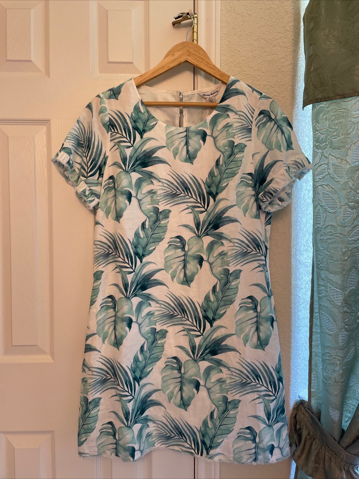 Tommy Bahama Island Breeze 100 percent linen dress size small nwt