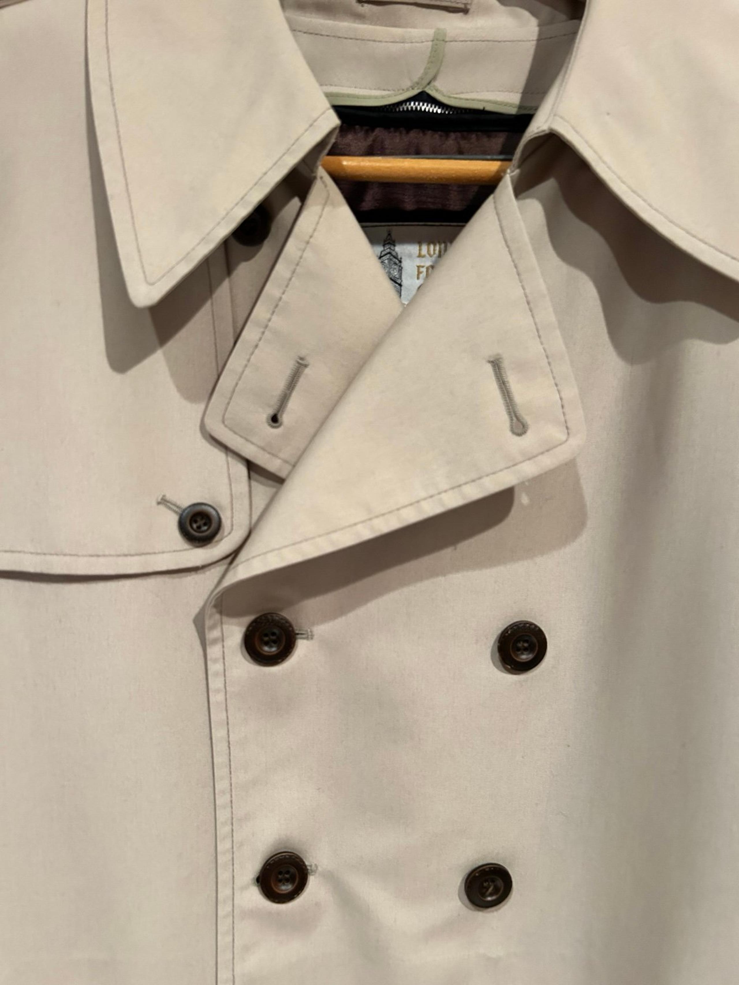 LONDON FOG Maincoats Mens Removable Liner Belted Trench Overcoat Tan 40 Long