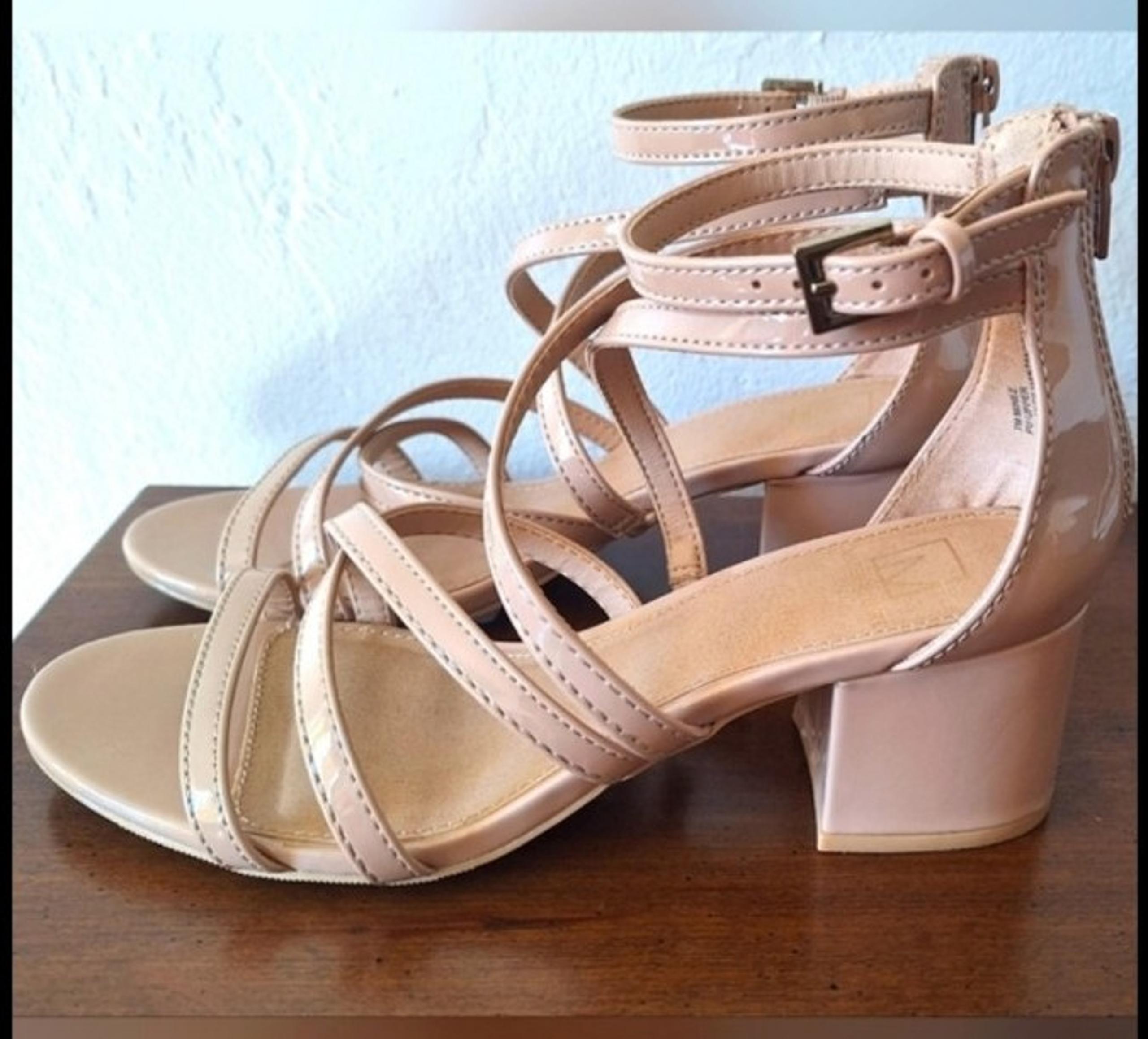 Material Girl Beige Women's Sandals Heels Size 7M