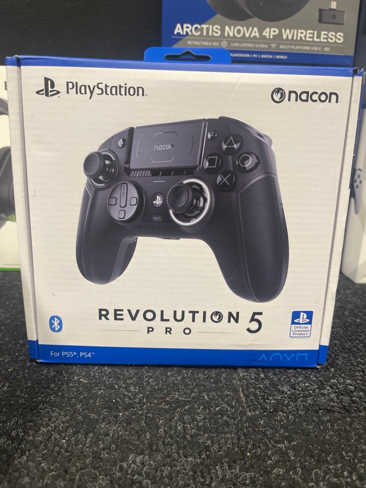 nacon revolution 5 pro