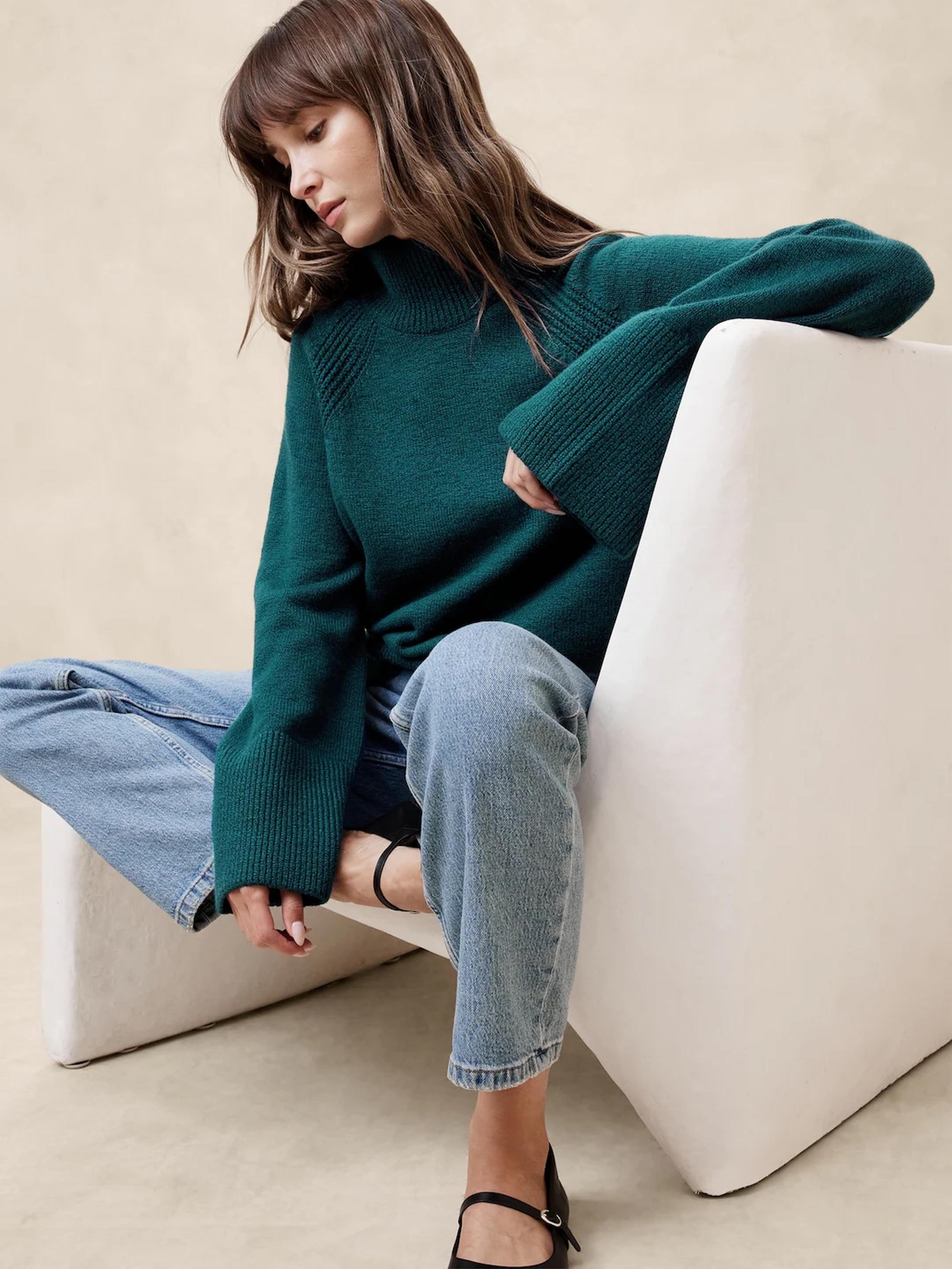 NWT Banana Republic Deep Teal Cozy Mock-Neck Relaxed Sweater Size XS