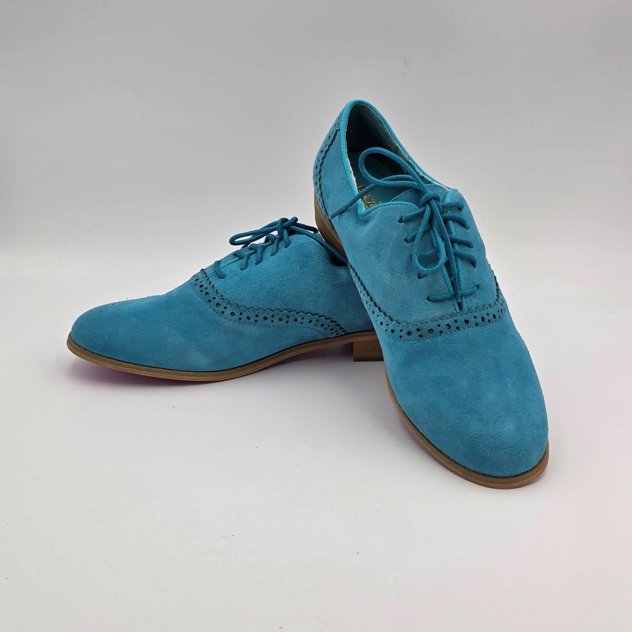 Twiggy London Women’s Shoes. Oxfords. Teal. Suede Leather. Size 7.5  Lace Up