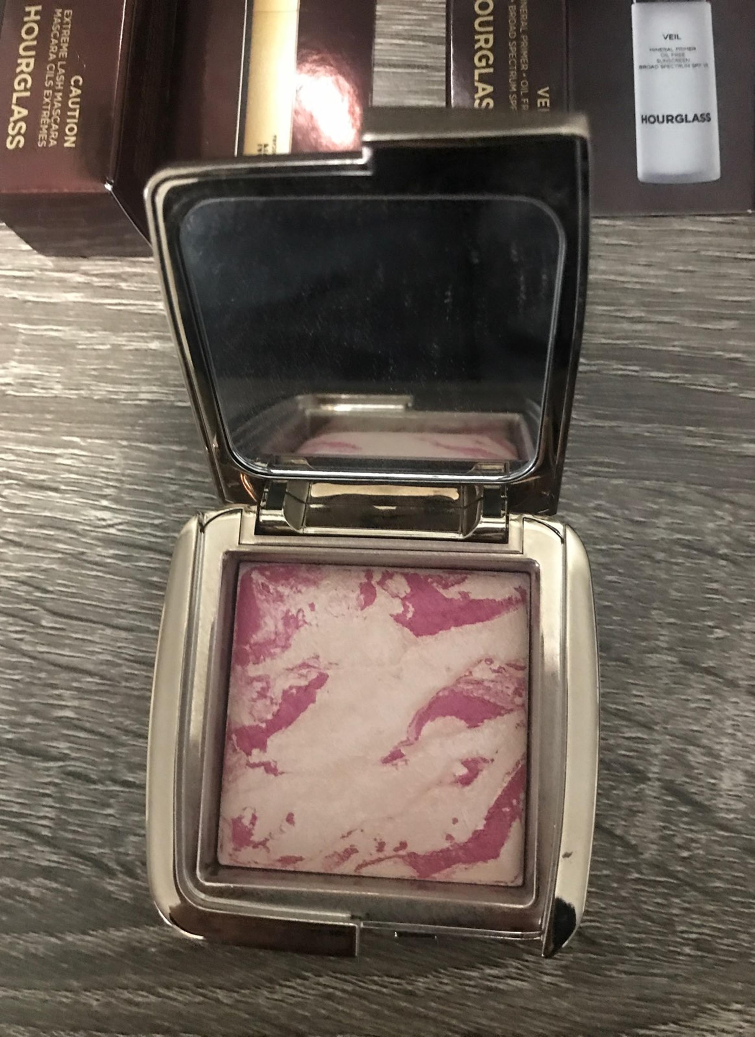 hourglass ambient