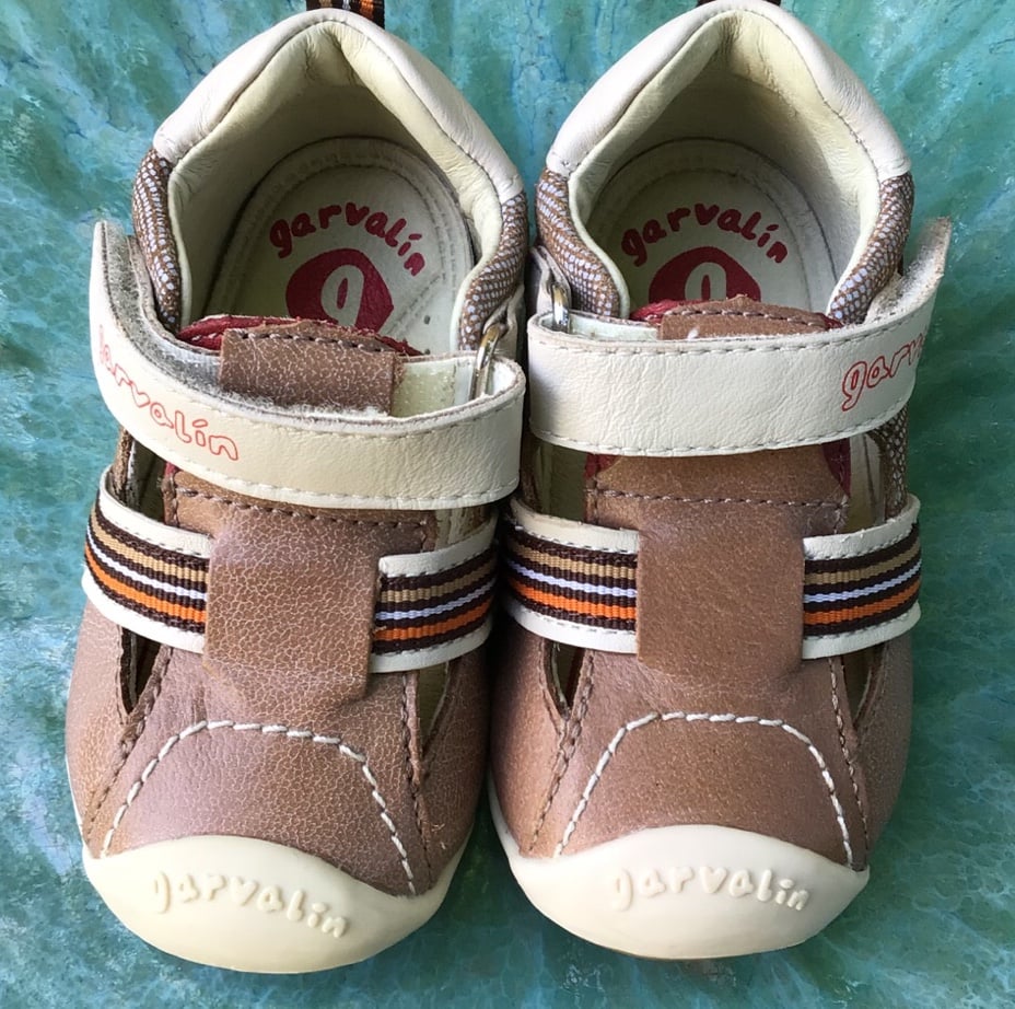 garvali ( Unisex size 19 ) BABY’S Unisex quality Leather Shoes, Velcro closure.