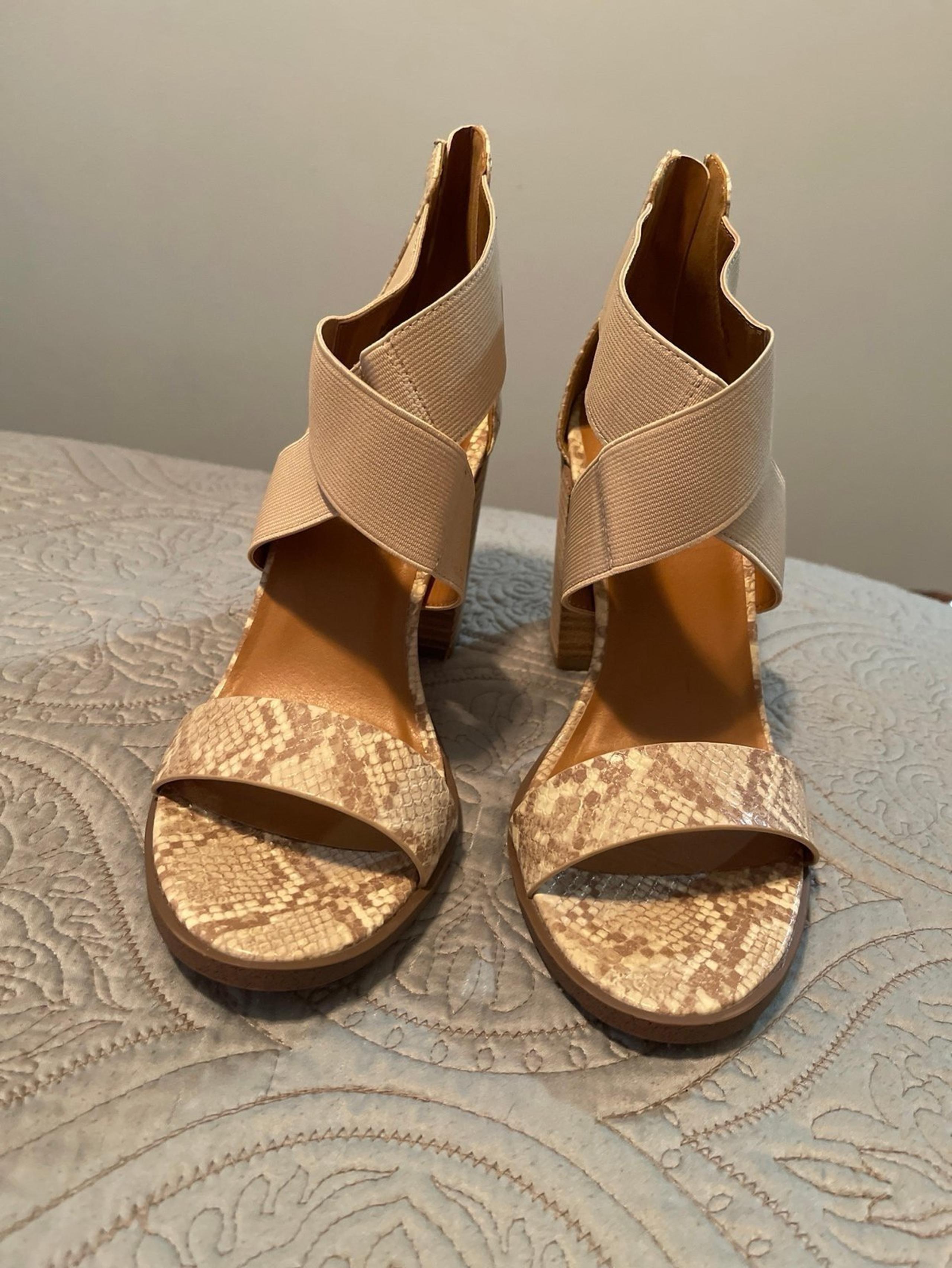 Strappy size 9 Dolce Vita block heels