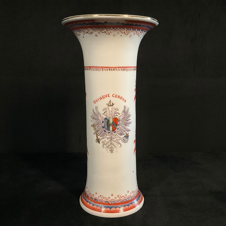 Antique 19th C. Qing Dynasty Chinese Export Porcelain Armorial Beaker Vase
