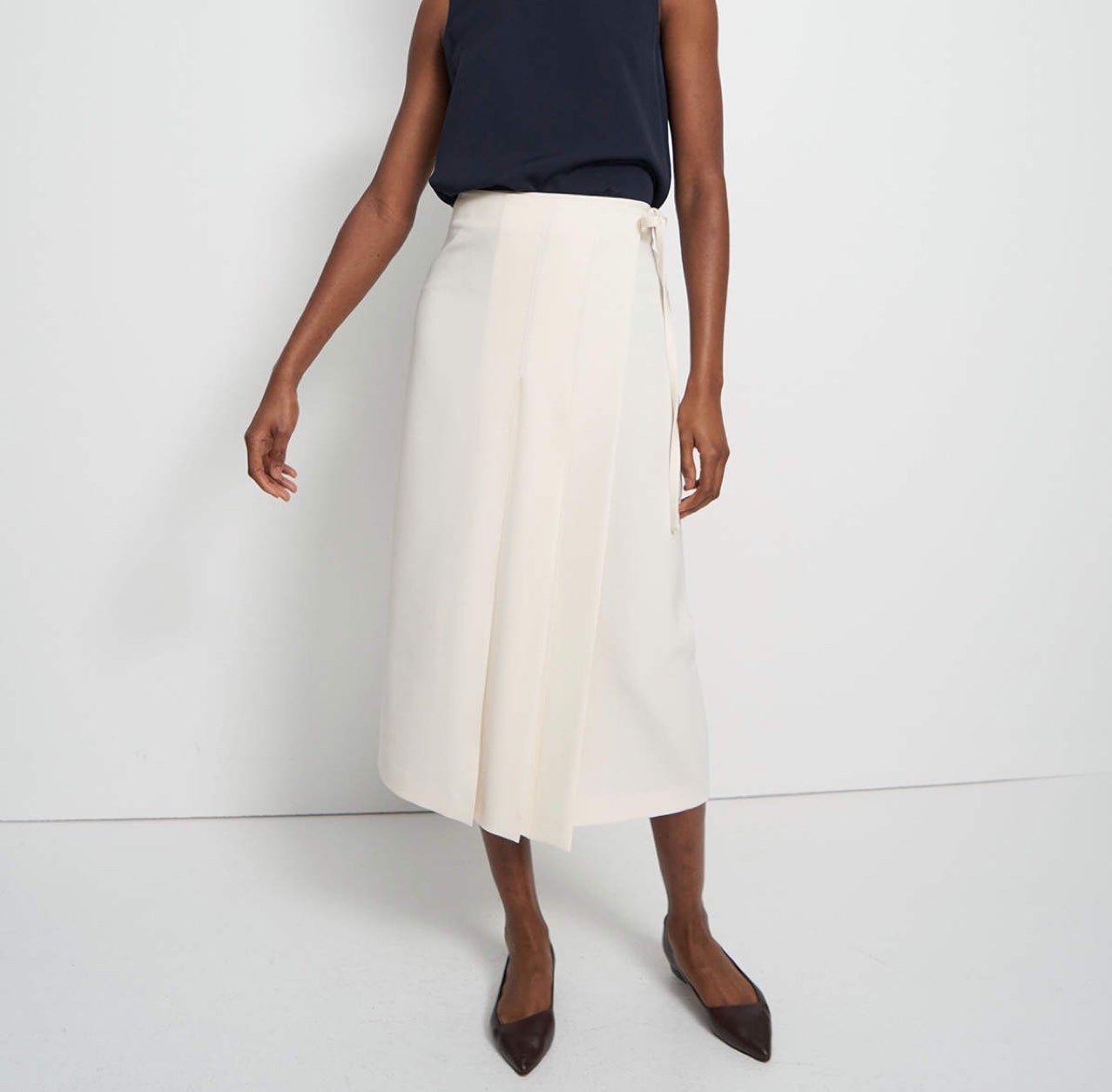 Theory Pleated Wrap Skirt in Crepe Size US 2