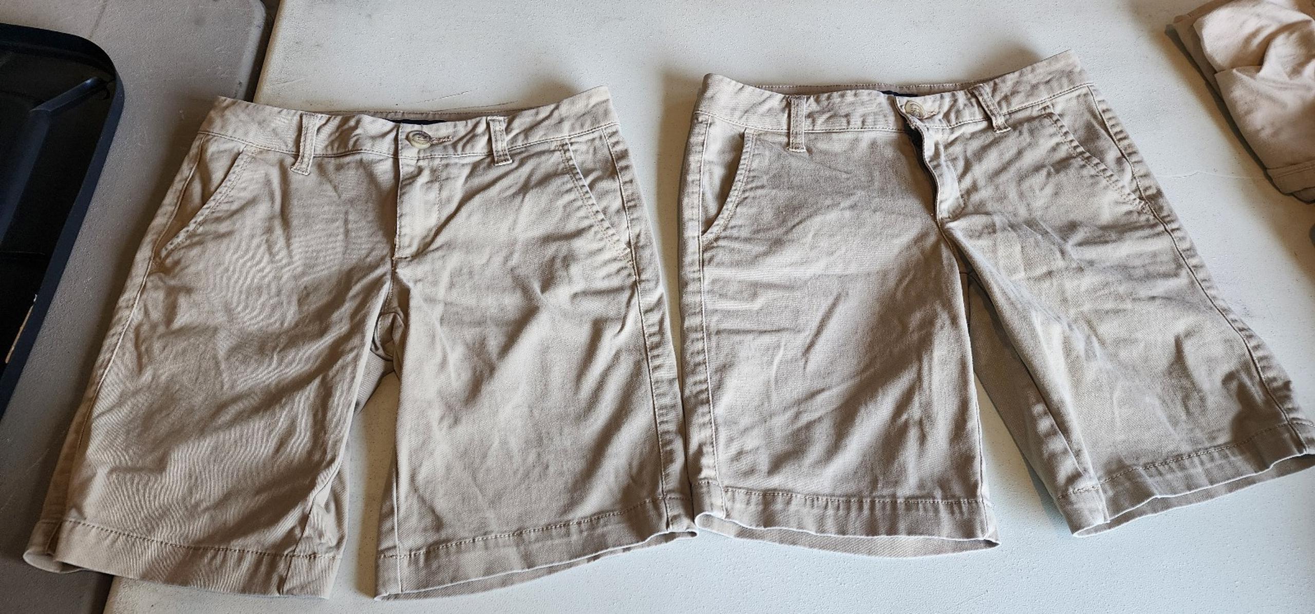 2 Pair Lot Aeropostale Women 9" Bermuda Khaki Chino Shorts 00