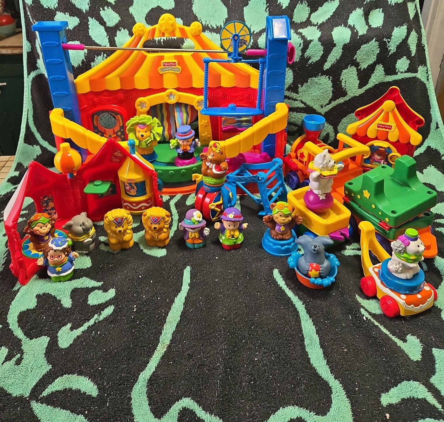 Little People circus