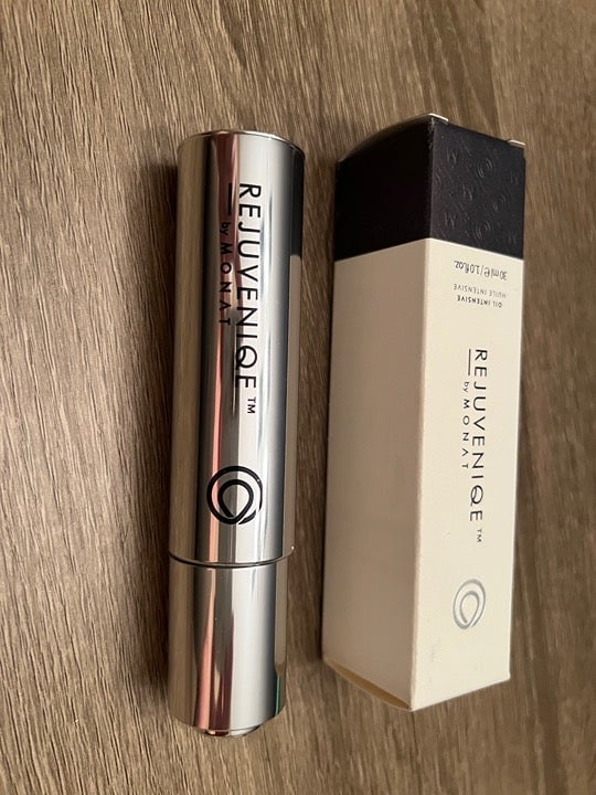 Monat Rejuveniqe Oil, NIB