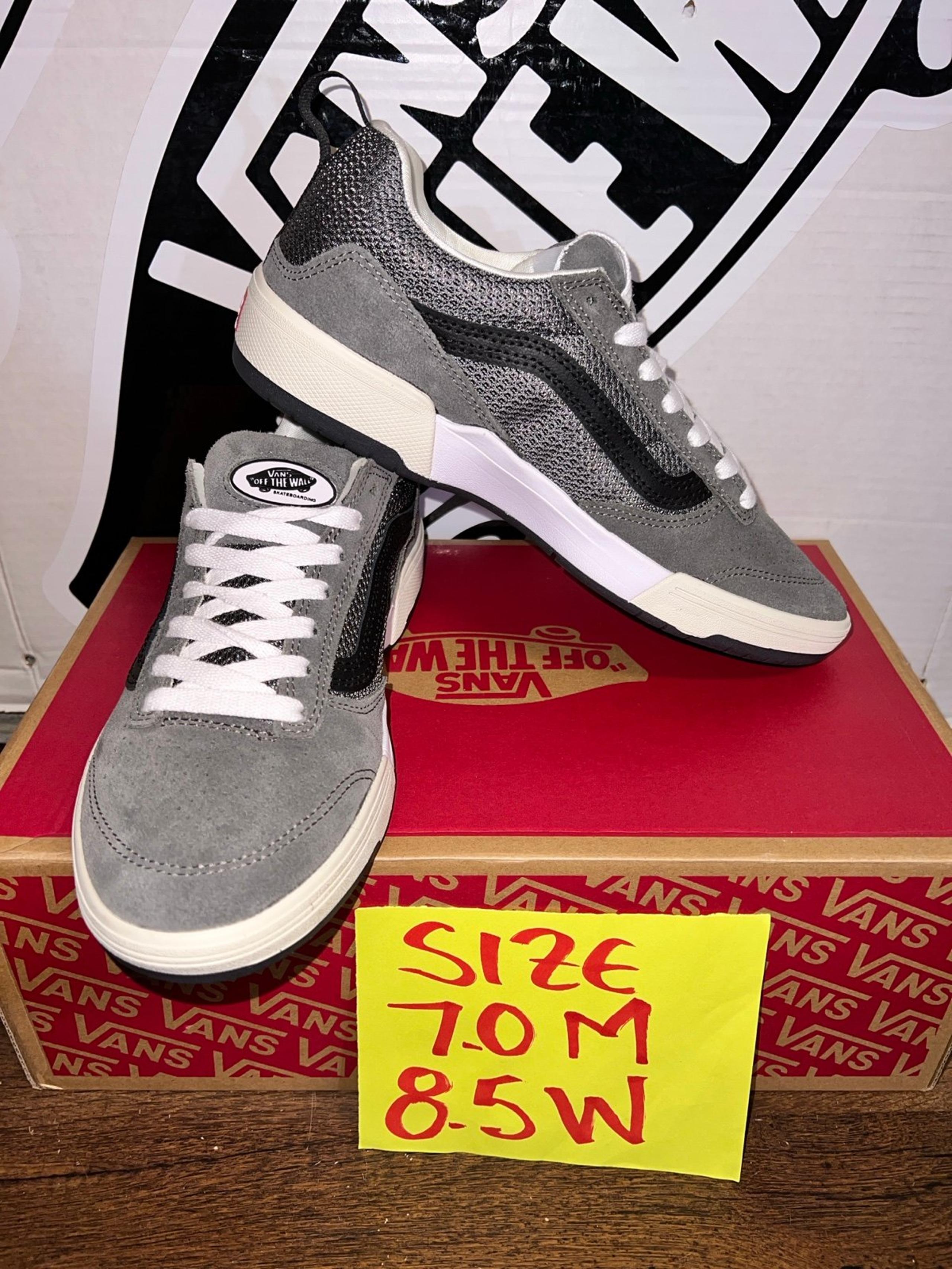 Vans zahba sz 7.0 Men 8.5 Woman