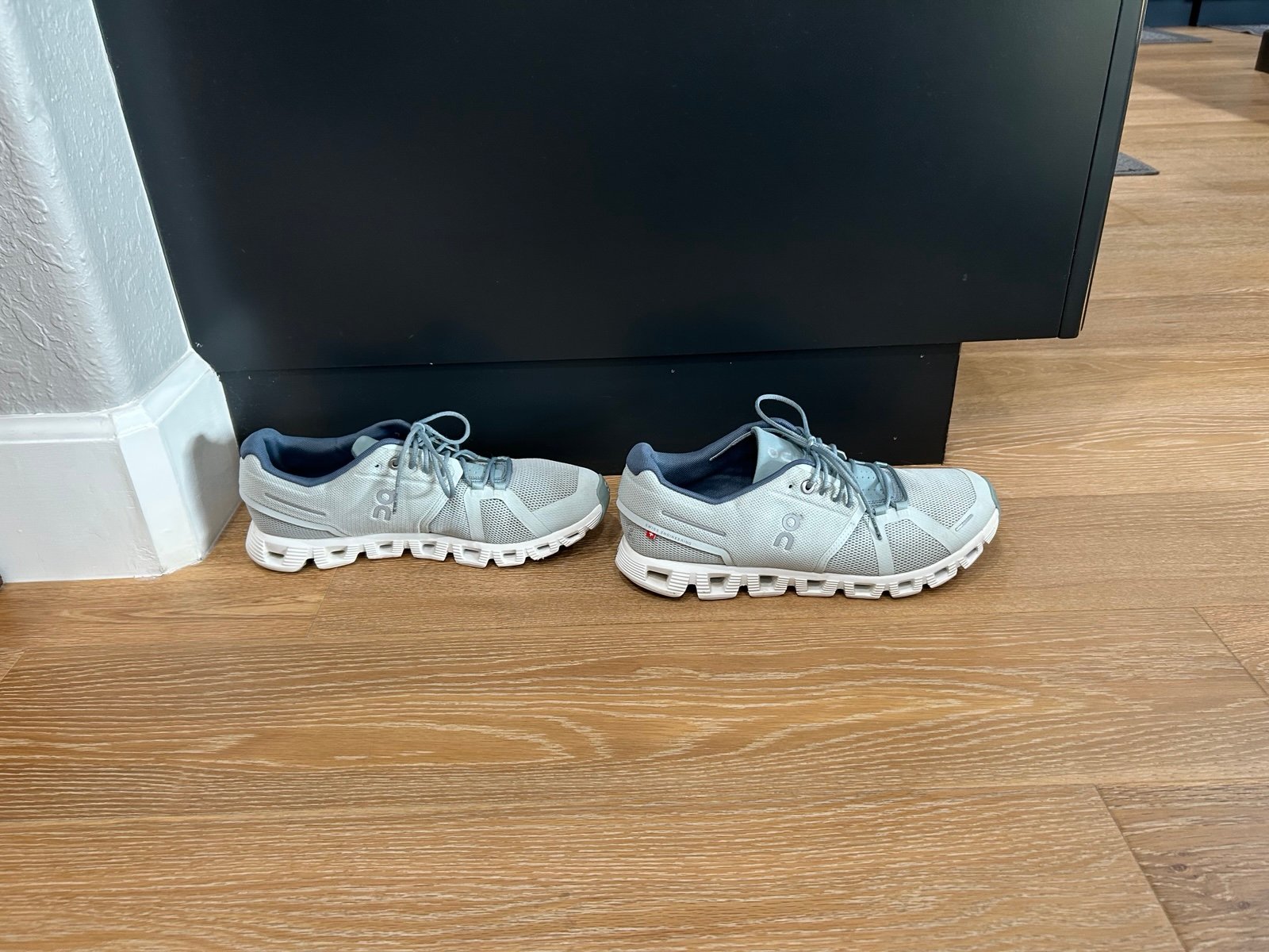 On Cloud 5 women’s size 10