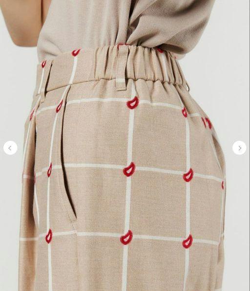 Brand New Unused DSC/Beige Wide-Leg Pants with Check Pattern