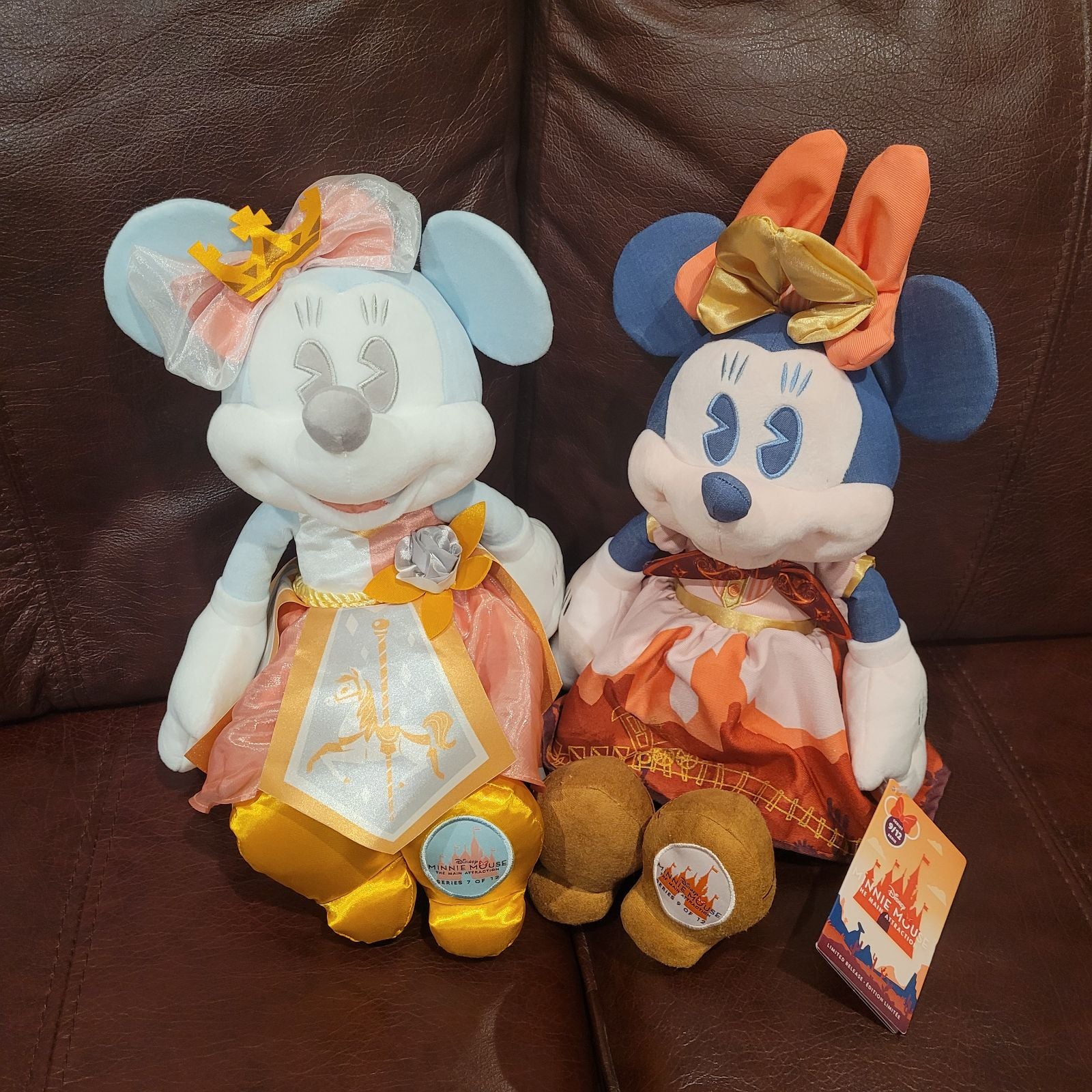 2 Minnie the main attraction plush new