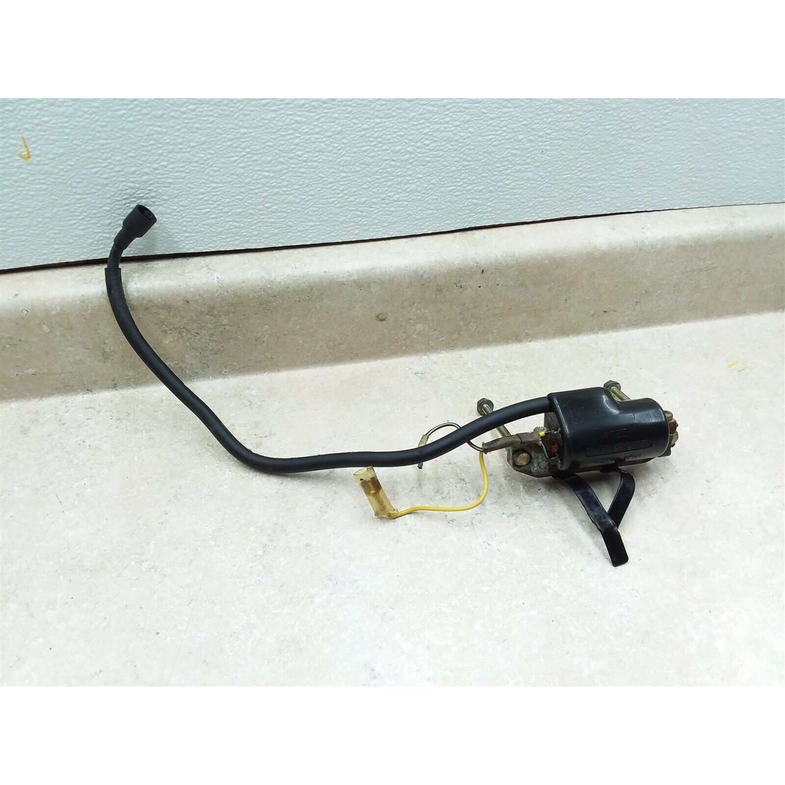Honda 360 CL CL360 CB360 Black Ignition Coil Good Shape 1976 PA AP-319