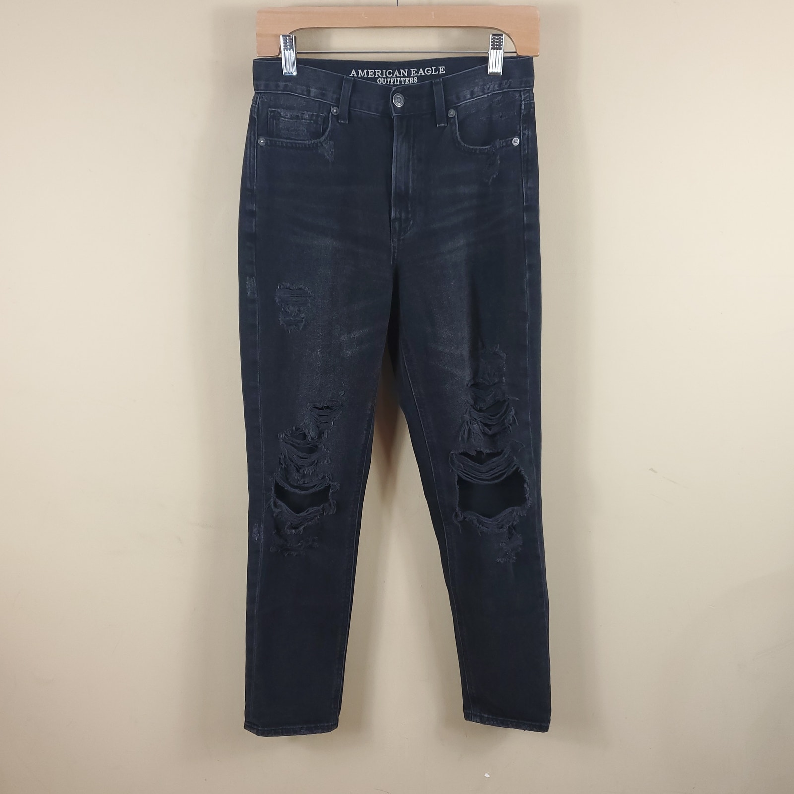 American Eagle Wash Black Distressed Mom Jean Size 2