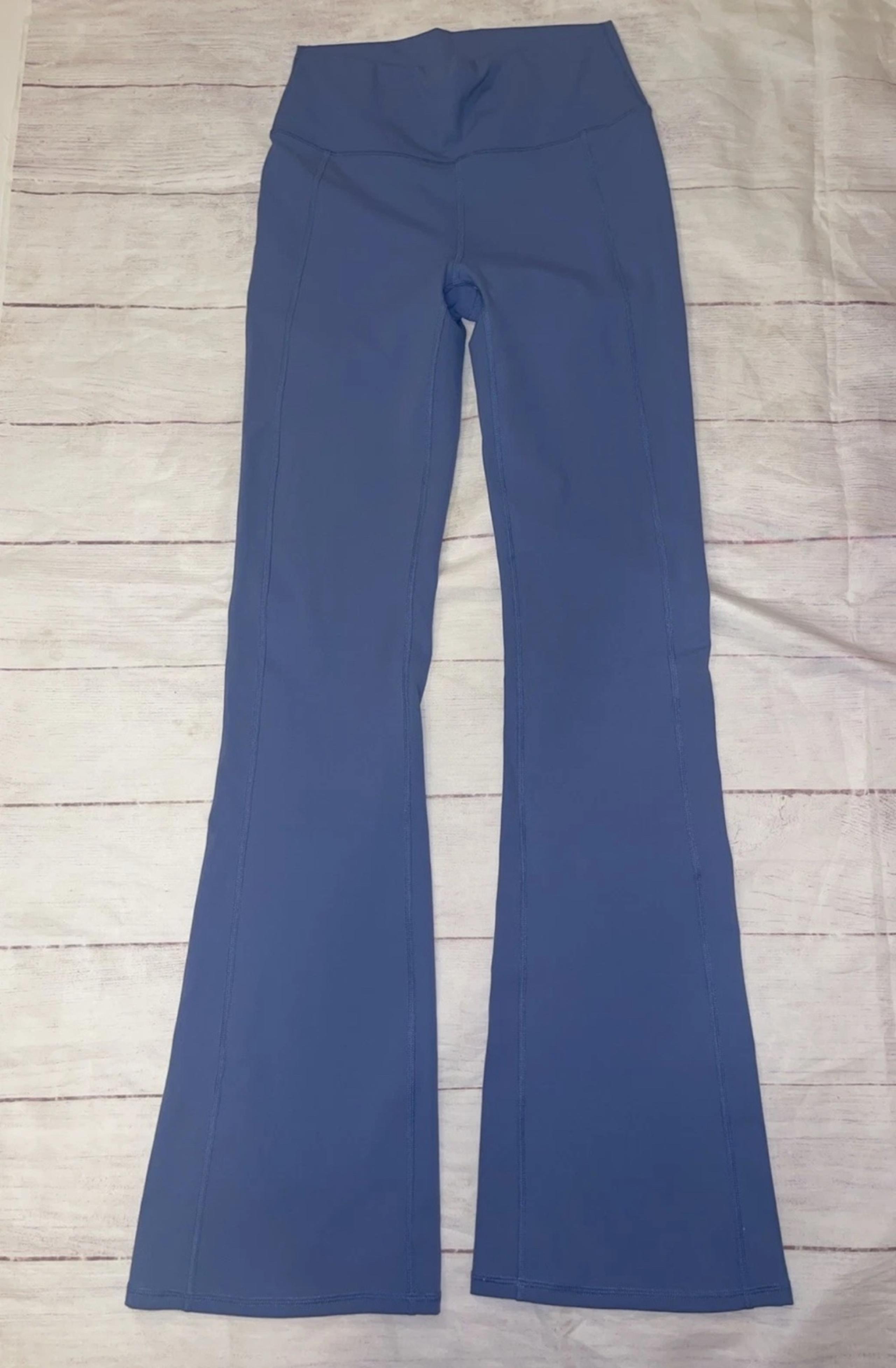 Women’s Medium Fabletics Flare High Waisted Pants