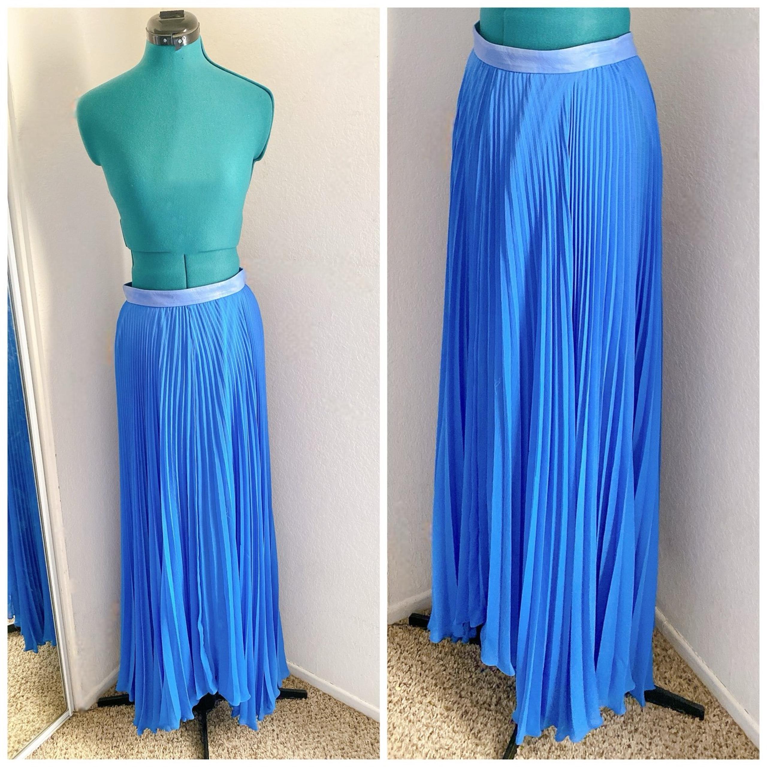 Elegant Blue Chiffon Pleated Alice + Olivia Maxi Skirt Size 4
