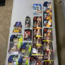 20 Star Wars action figures unopened new in box 7 different series
