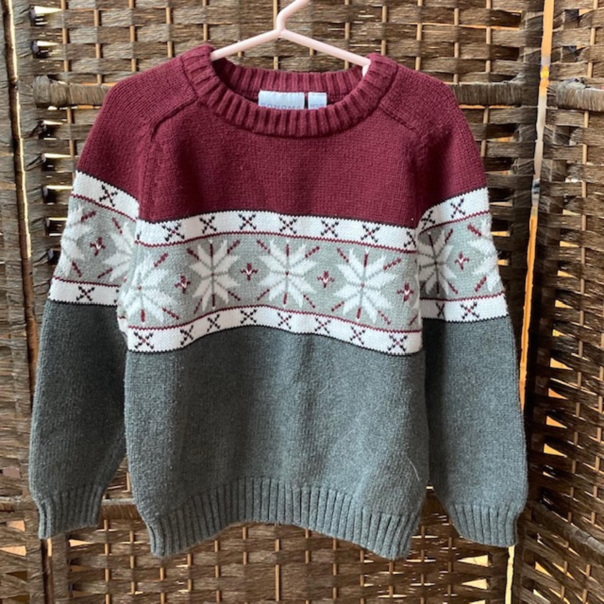 SONOMA boys winter sweater  SIZE: Medium 5/6  COLOR: wine and gray