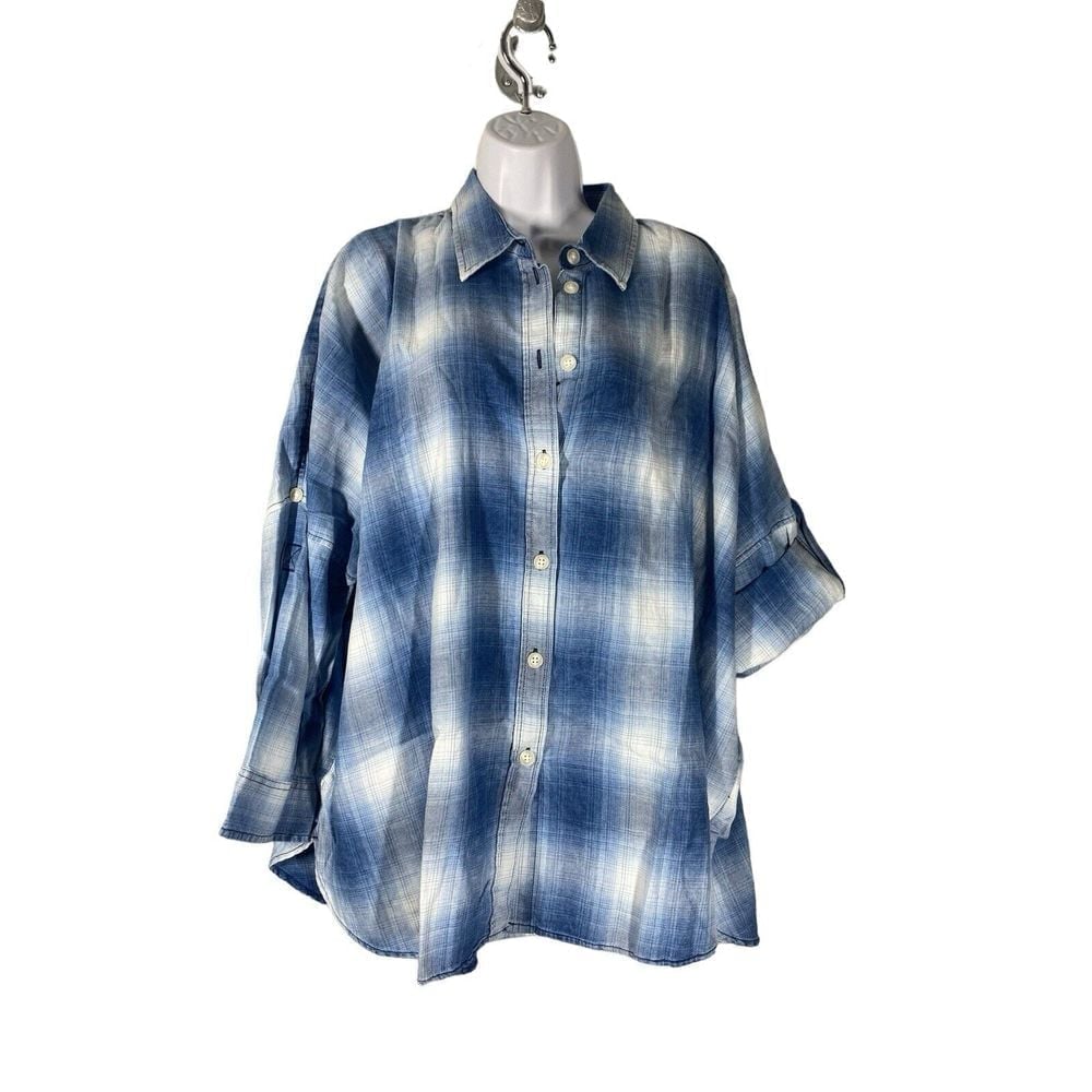 American Eagle Outfitters Womens Oversized Button Up Blue White Plaid Size Small