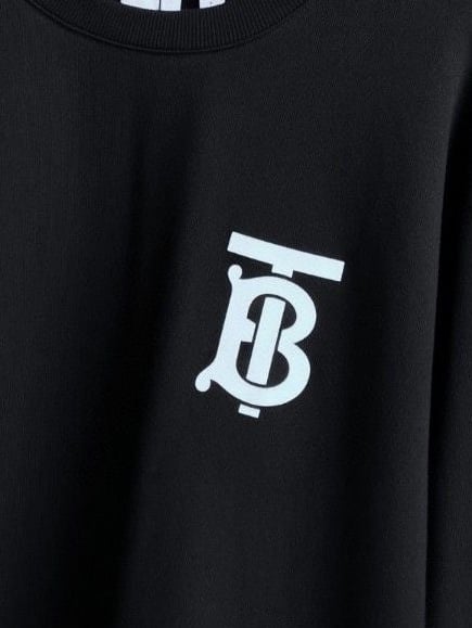 Burberry sweater