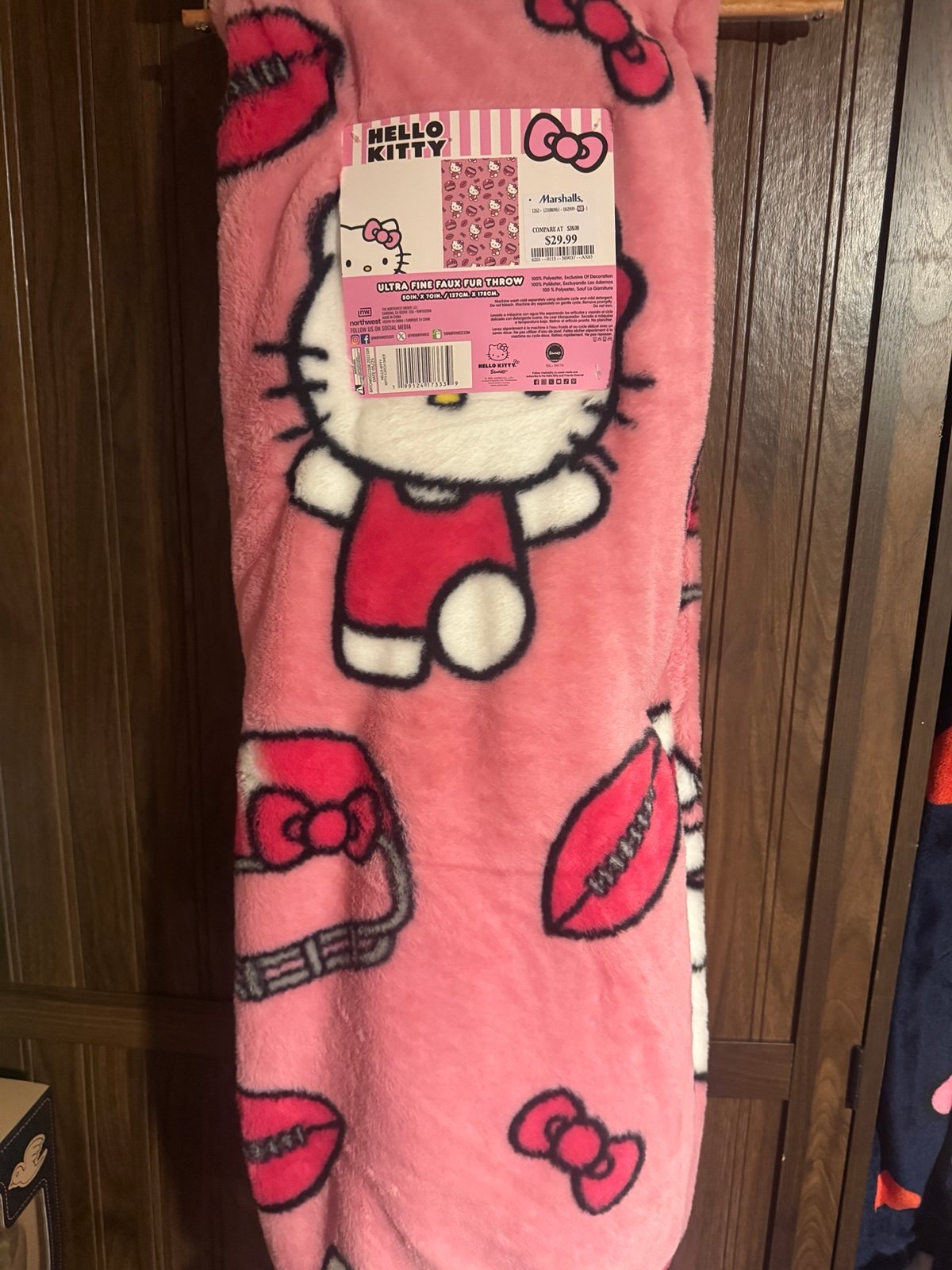 NWT Hello Kitty Pink Football Sport Helmet Faux Fur Fall Throw Blanket firm