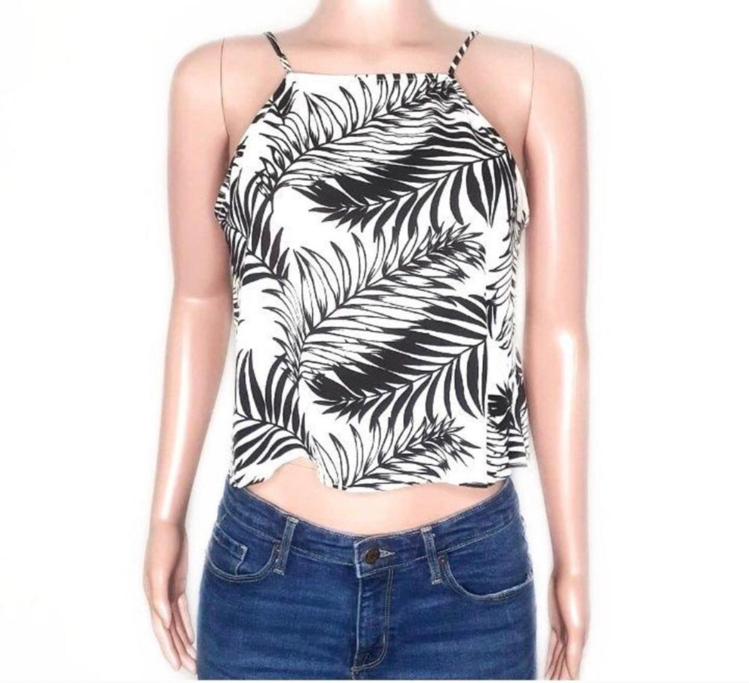 Kendall and Kylie Tank Top - Eyeshadow