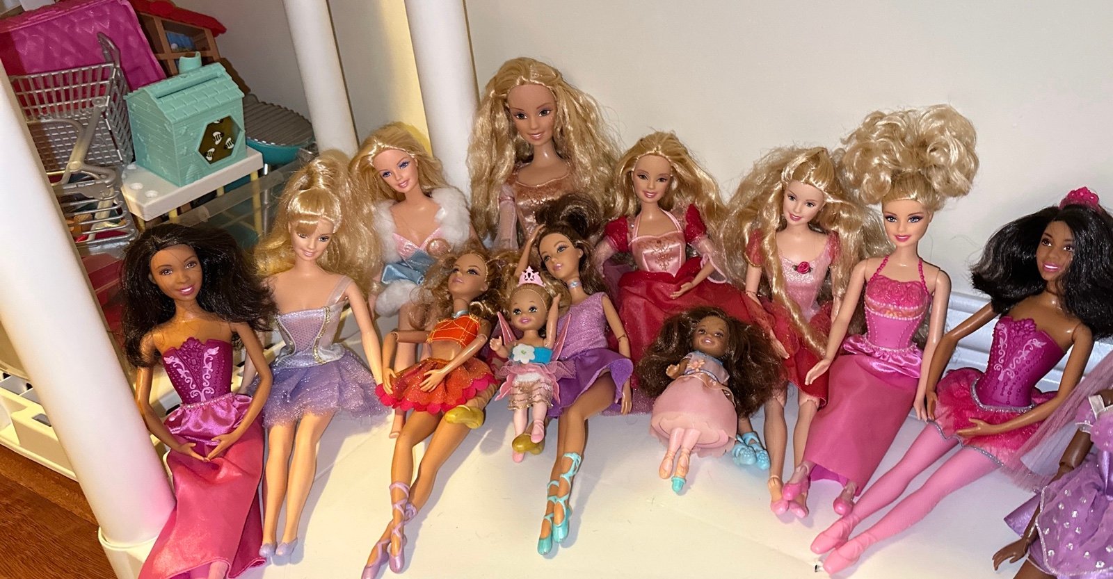 12 Barbie Ballerina’s