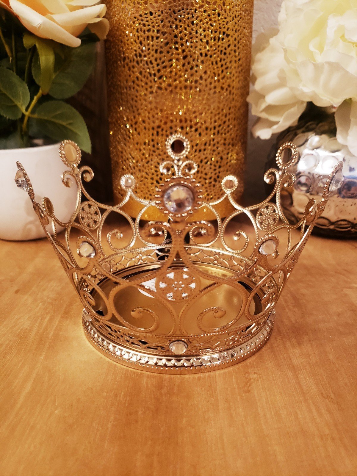 Bridgerton crown, 3wicks candle holder. Bbw, last one available