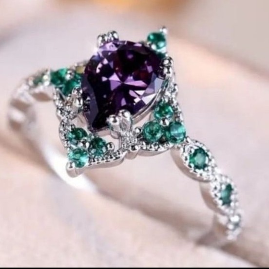 Elegant sapphire wedding ring sz 6