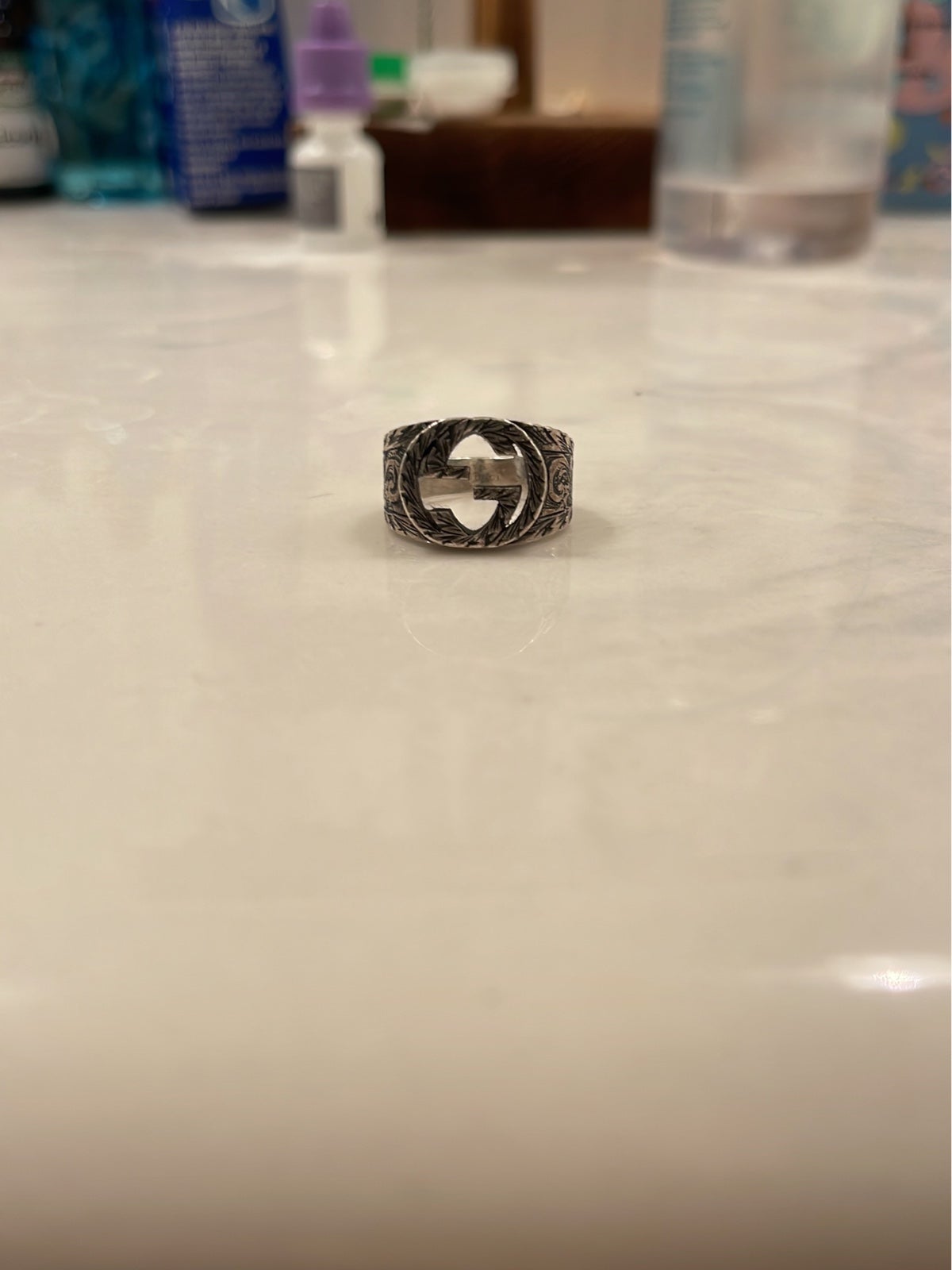 Interlocking Gucci G ring