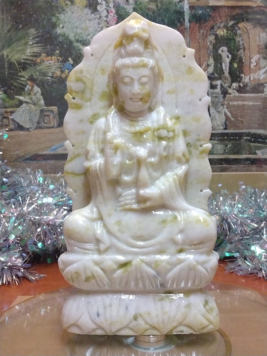 Large 12 Carved Lemon Jade Serpentine Guan Yin on Lotus carving 8.3 lbs.