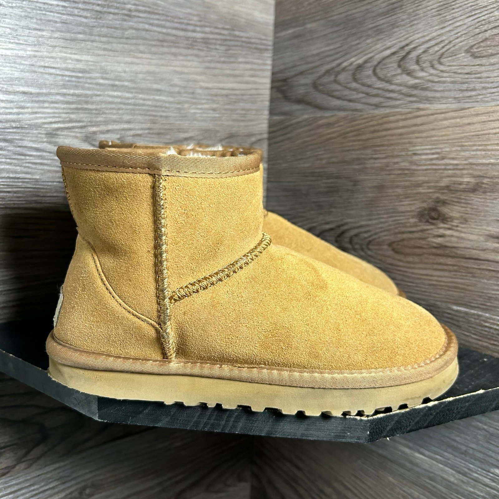 Ugg classic mini chestnut boots