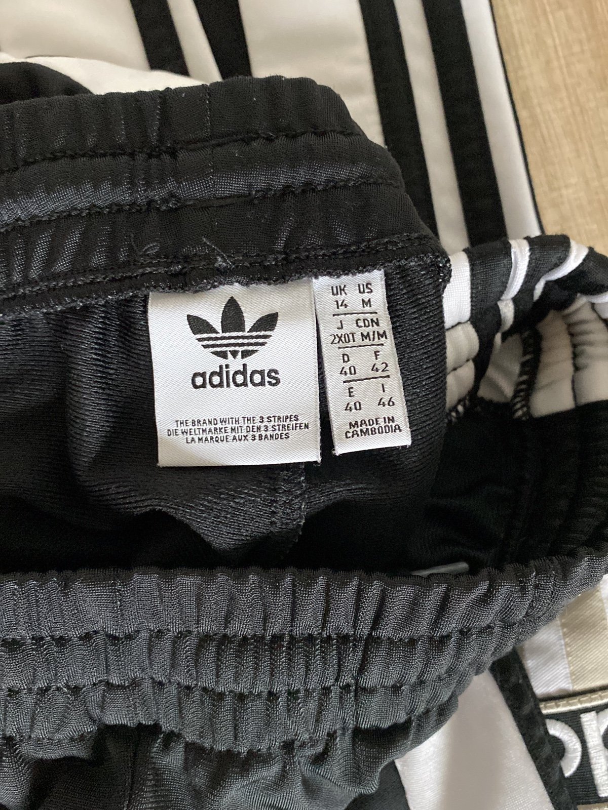 NWOT Adicolor Classics Adibreak Track Pants