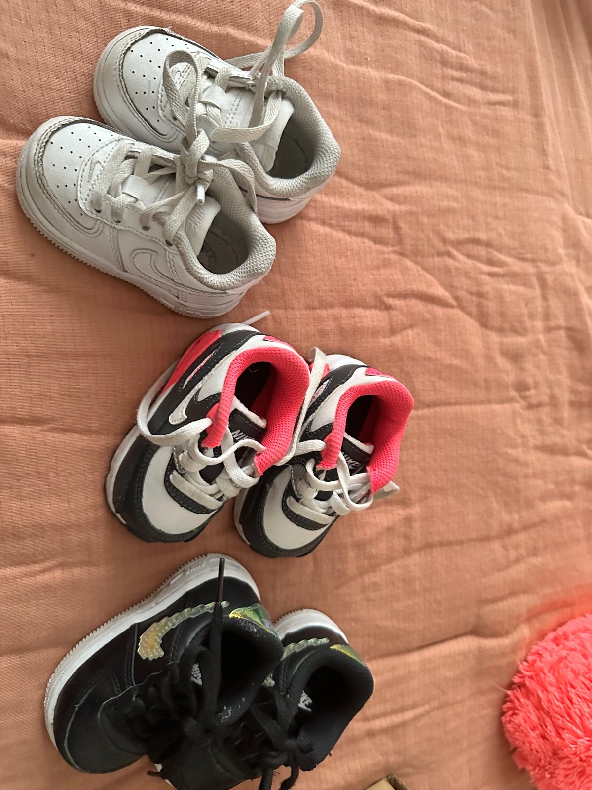 girls tennis shoes