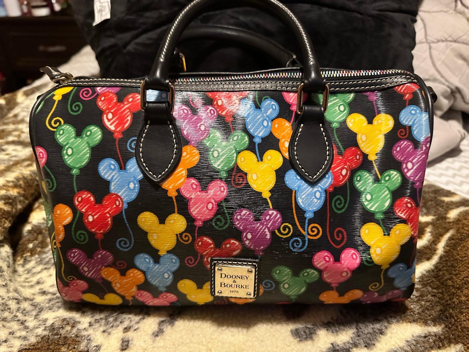 Disney Dooney & Bourke Mickey Balloons Barrel Bag Purse Handbag Rare Gorgeous