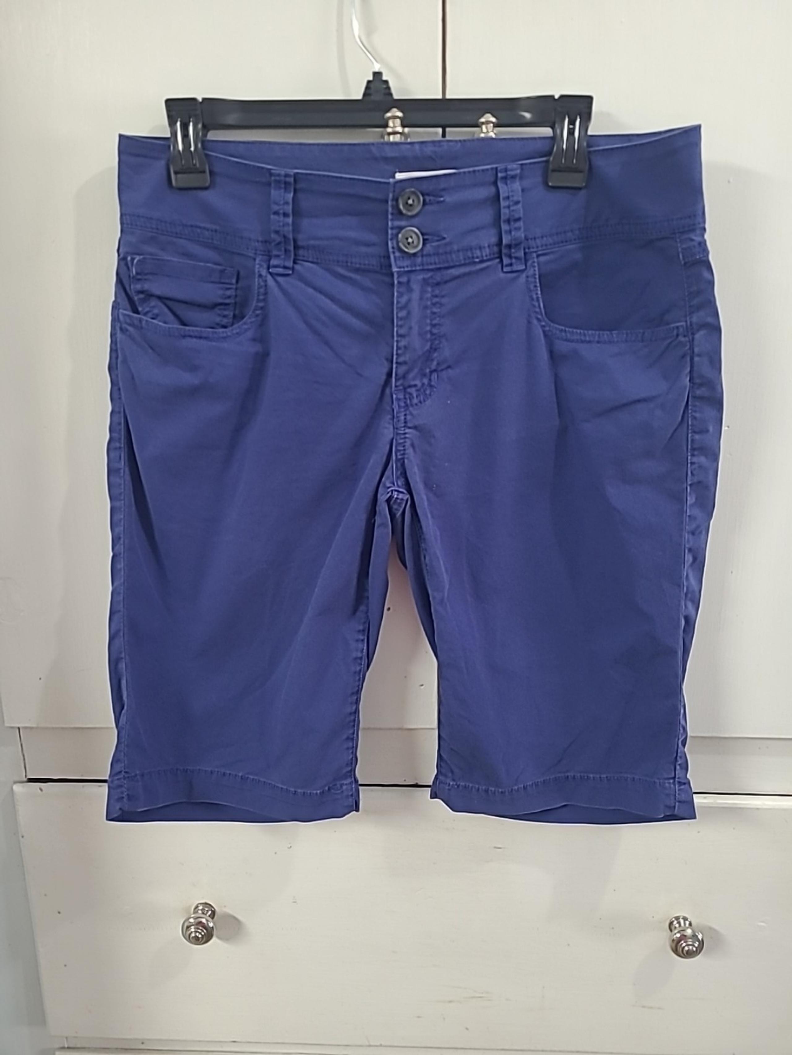 CAbi Blue Bermuda Women’s Shorts Size 8