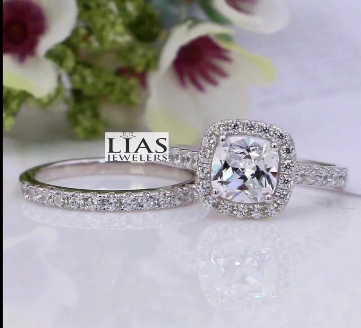 New 18k white gold wedding ring set