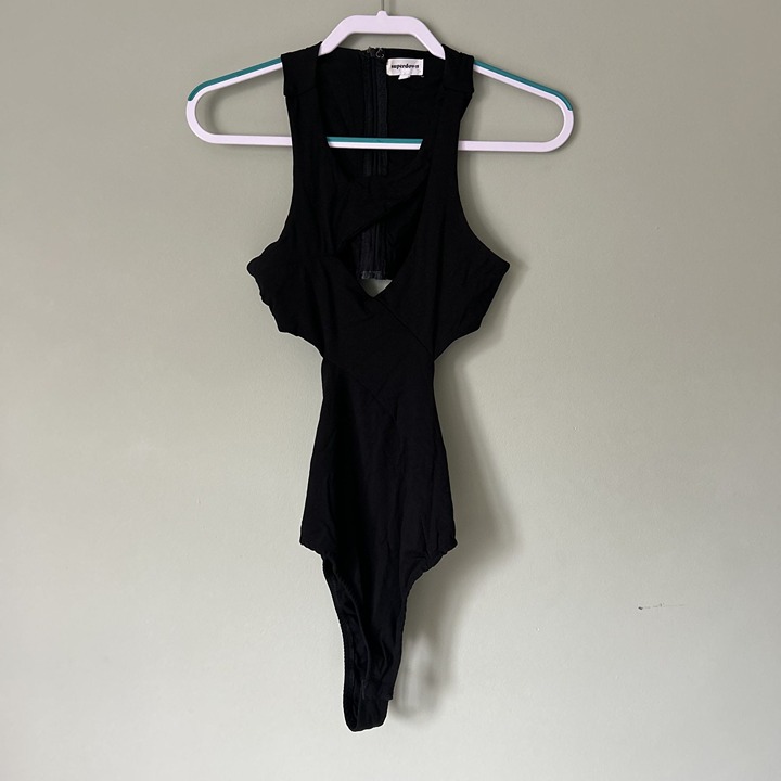 Superdown Dawn Black Sleeveless Back Zip Cutout Bodysuit Women's Size Small S