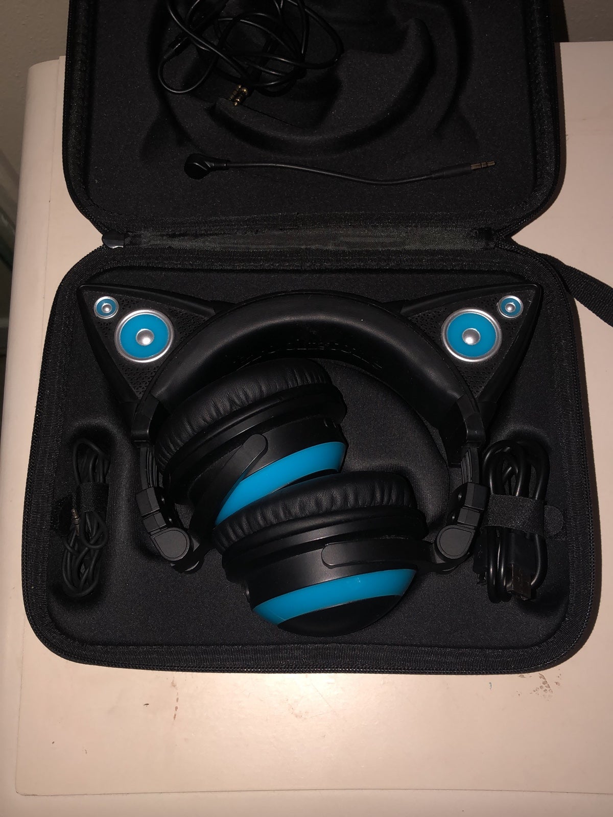 brookstone headset bluetooth headphones