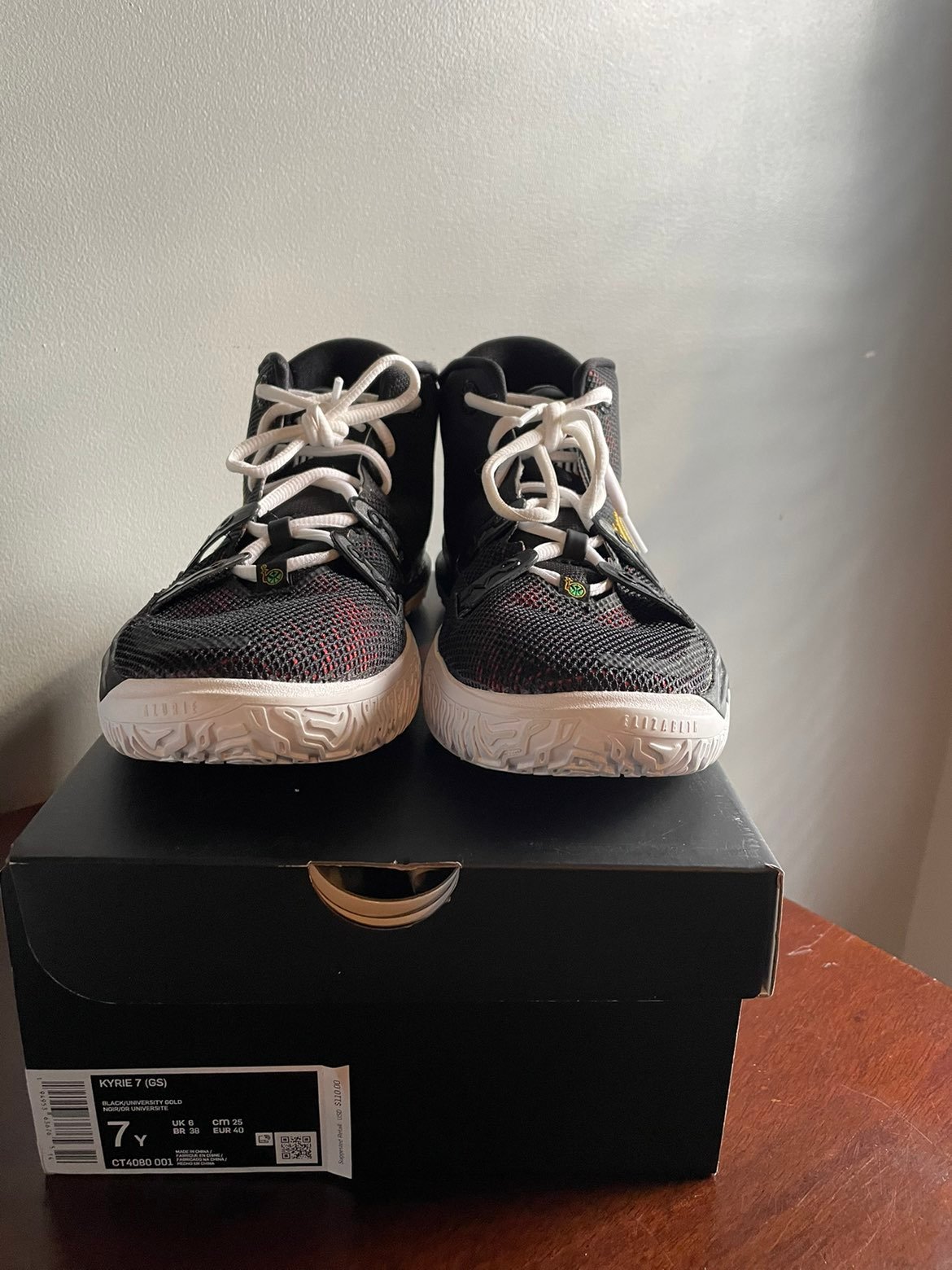 Nike Kyrie 4 GS