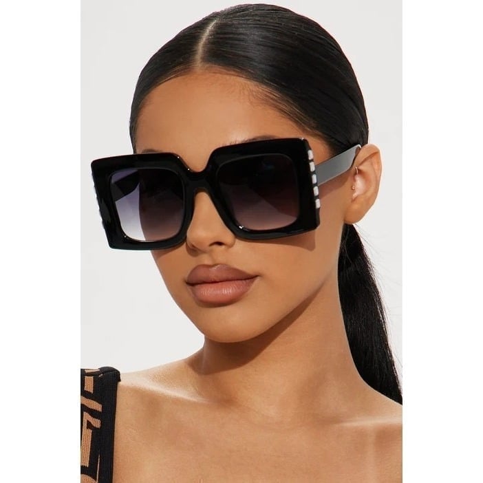 Got You By My Side Square Frame Oversized Rhinestone Detail Sunglasses Black