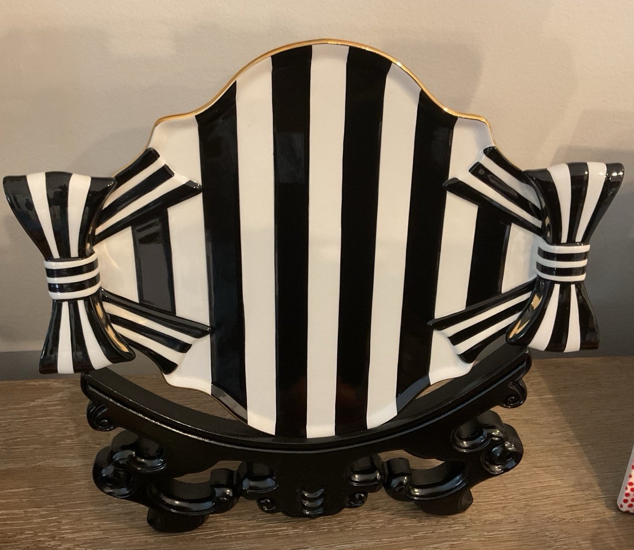 NIB Mackenzie Childs Courtly Stripe Bow Tray 9x12”/blk,wht w/gold lustre/handles