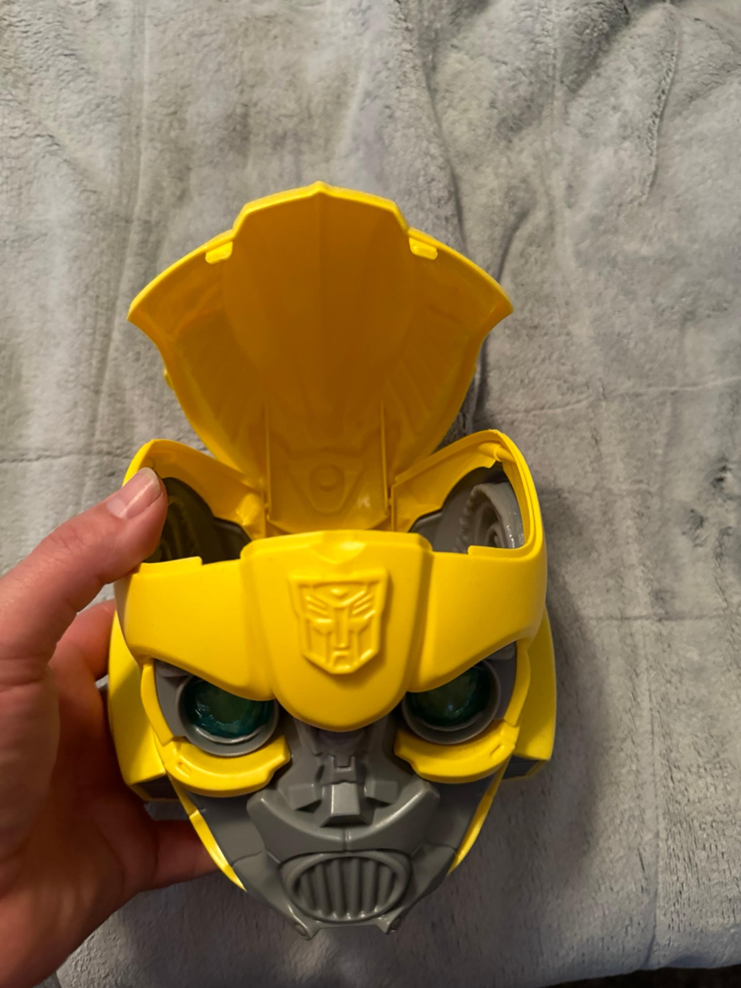 Bumblebee popcorn bucket