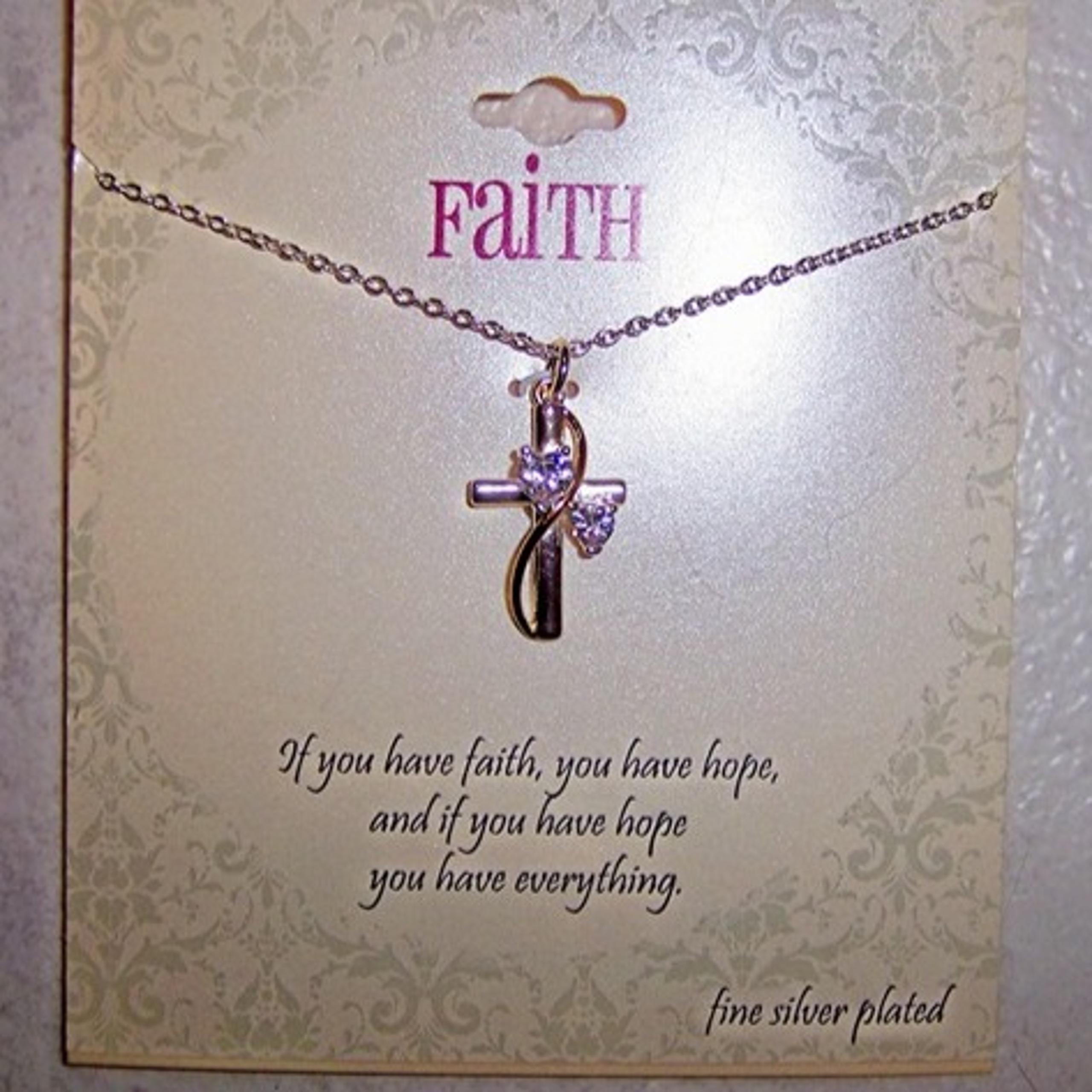 Footnotes FAITH Cross Necklace with Hearts NWT Brand New