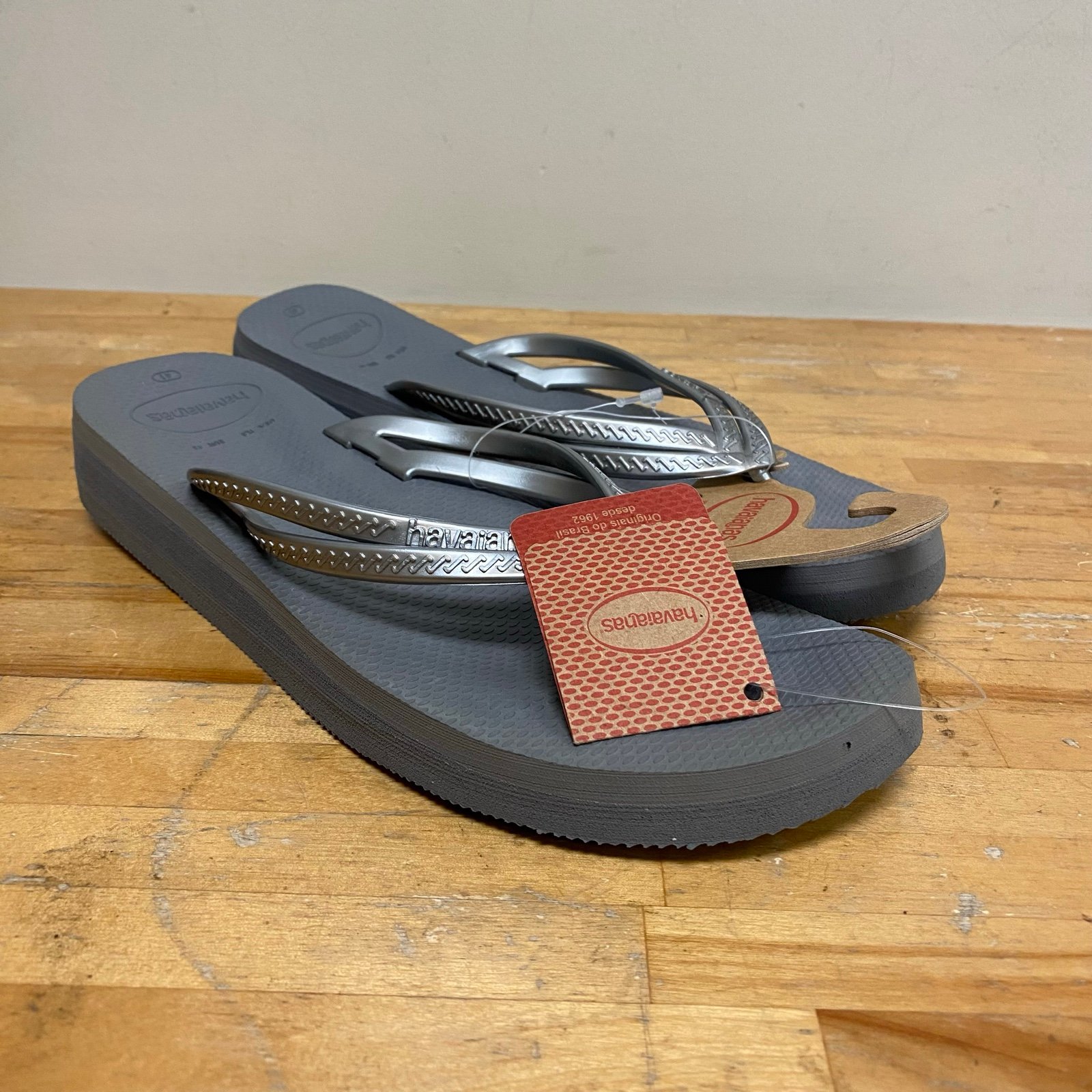 havaianas wedge flip flops