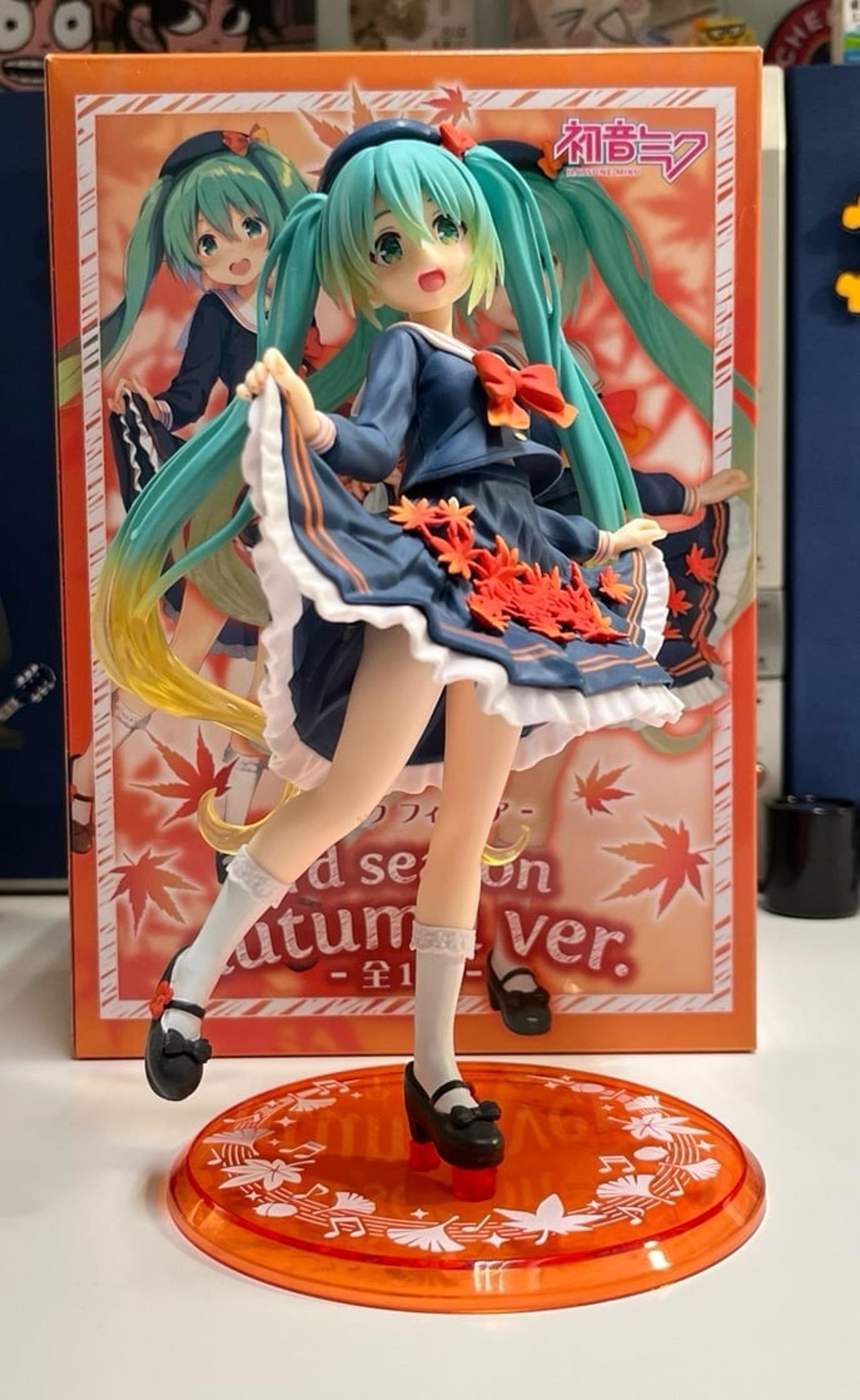 hatsune miku 3rd season autumn version figure